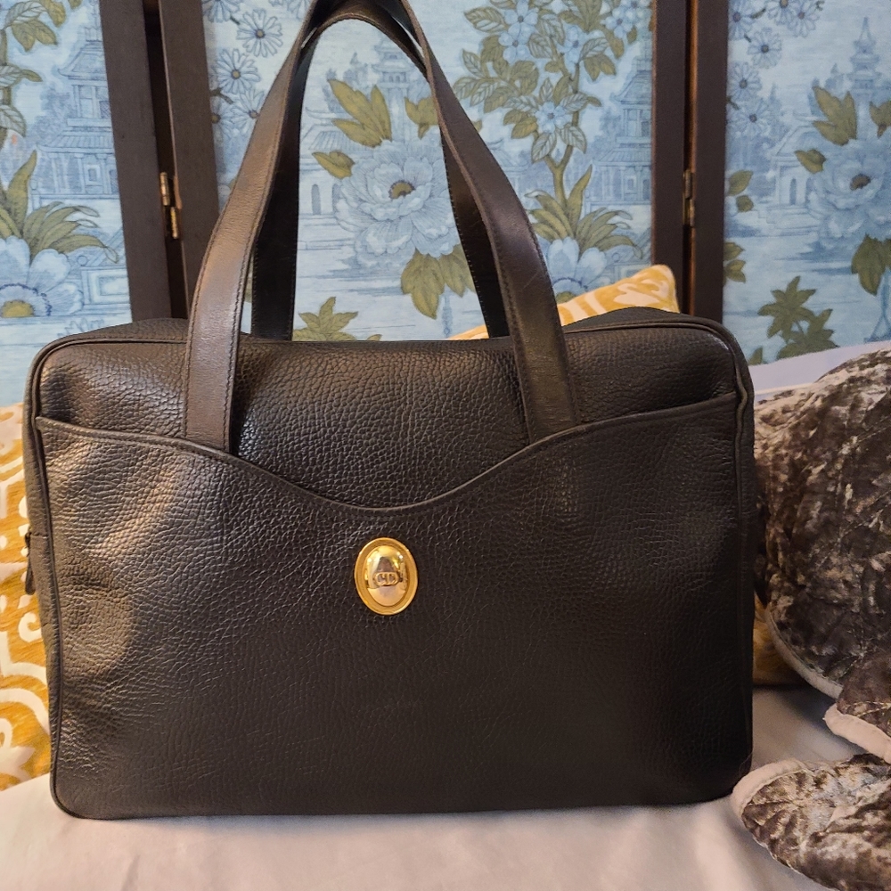Auth. DIOR in Black leather handbag